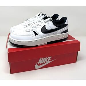 Nike Women's Gamma Force Sneaker, White/Black, Size 7.5